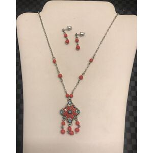 Pretty Turquoise & Coral Necklace & Earring Set